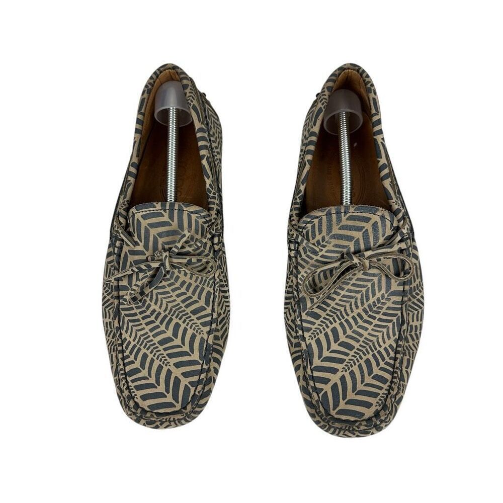 Tod's Men’s Beige and Grey Printed Leather Bow Loafers Size 7